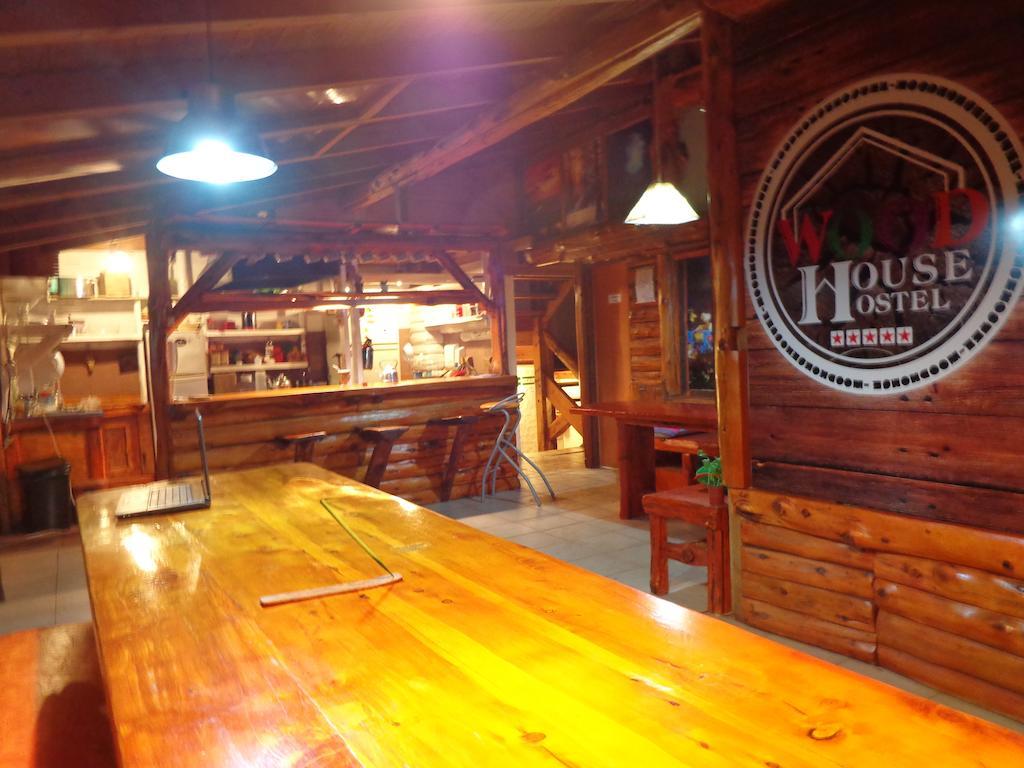 Wood House Hostel San Carlos de Bariloche Exterior photo